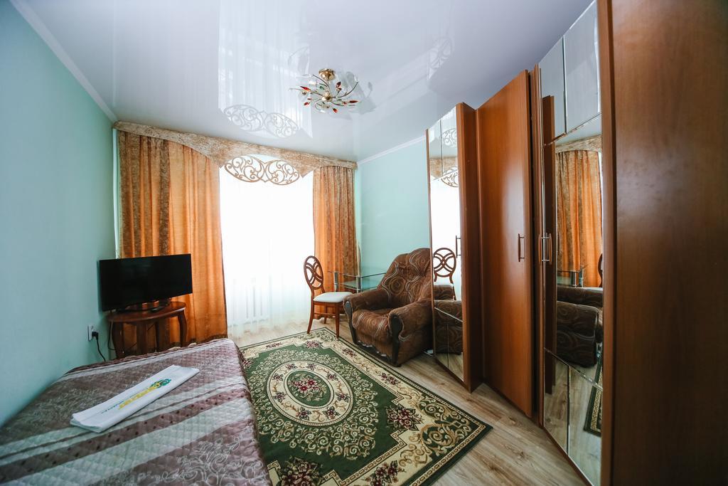 Sary Arka Hotel Павлодар Екстериор снимка