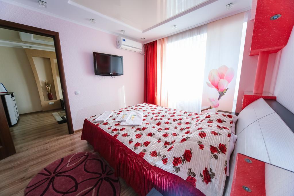 Sary Arka Hotel Павлодар Екстериор снимка