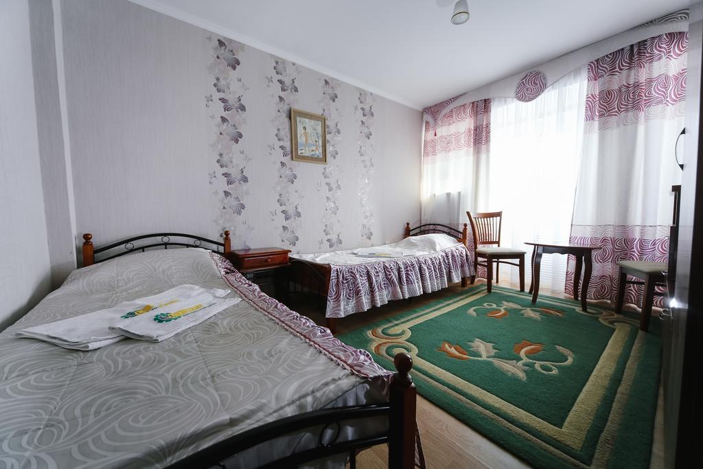 Sary Arka Hotel Павлодар Екстериор снимка