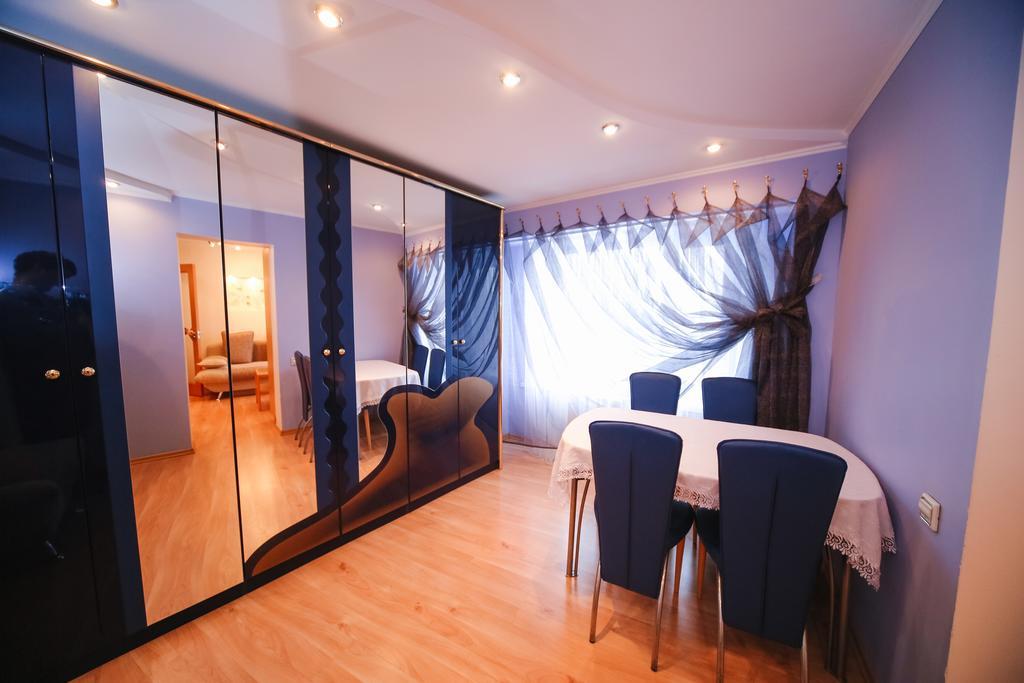 Sary Arka Hotel Павлодар Екстериор снимка