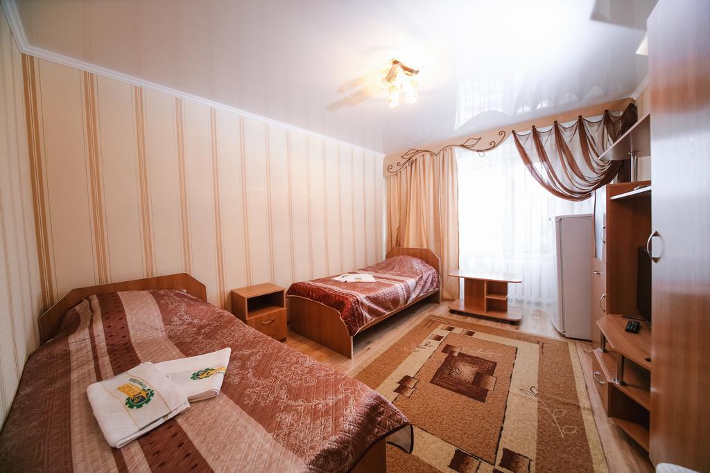 Sary Arka Hotel Павлодар Екстериор снимка