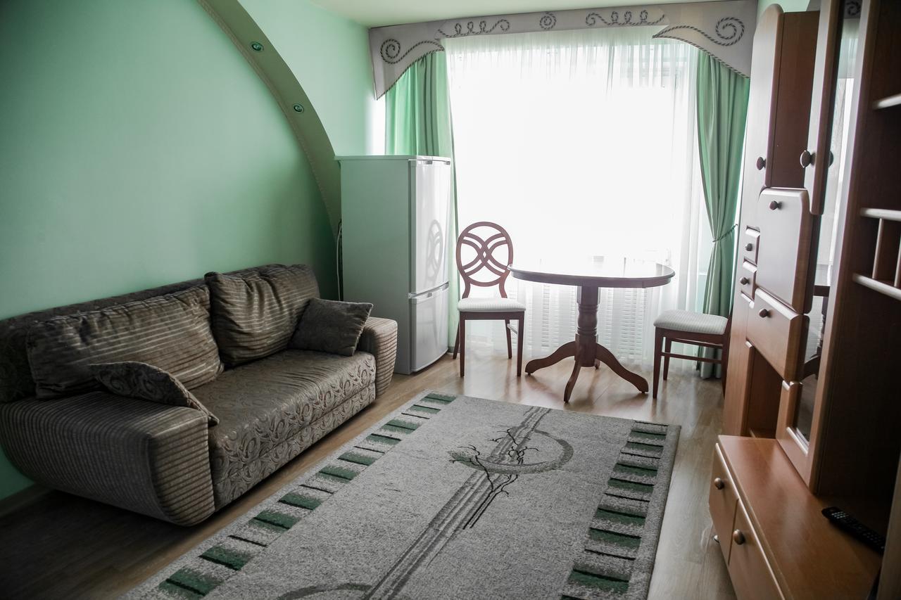 Sary Arka Hotel Павлодар Екстериор снимка